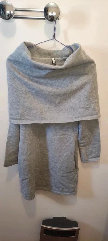 Robe avec col géant