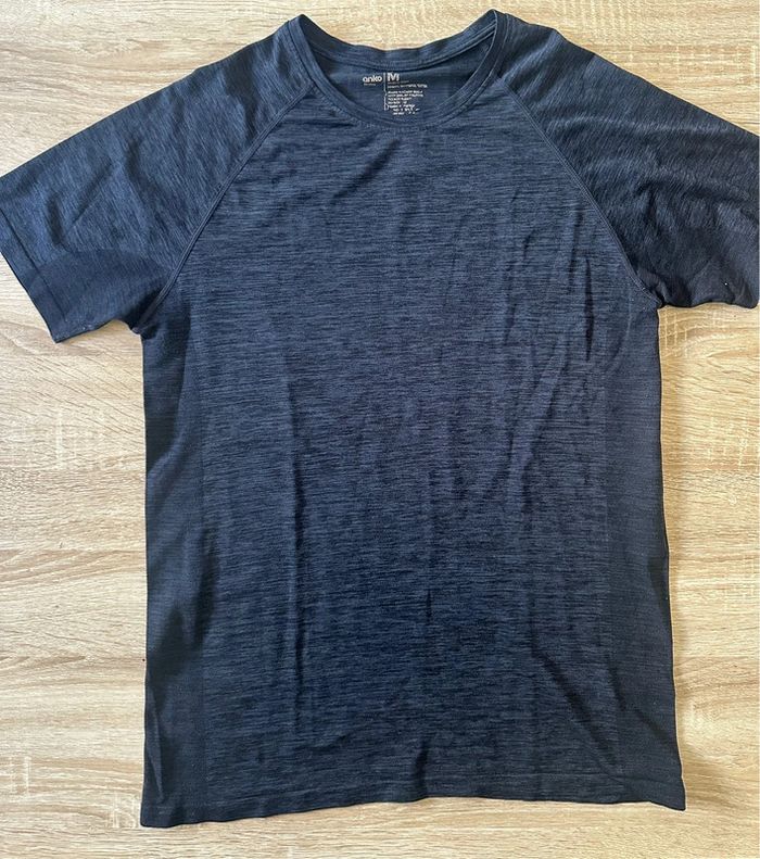 T-shirt gris noir sport