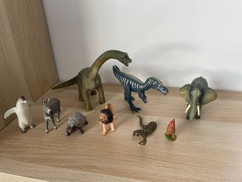Lot 5: lot de figurines animaux Schleich, Papo et autres