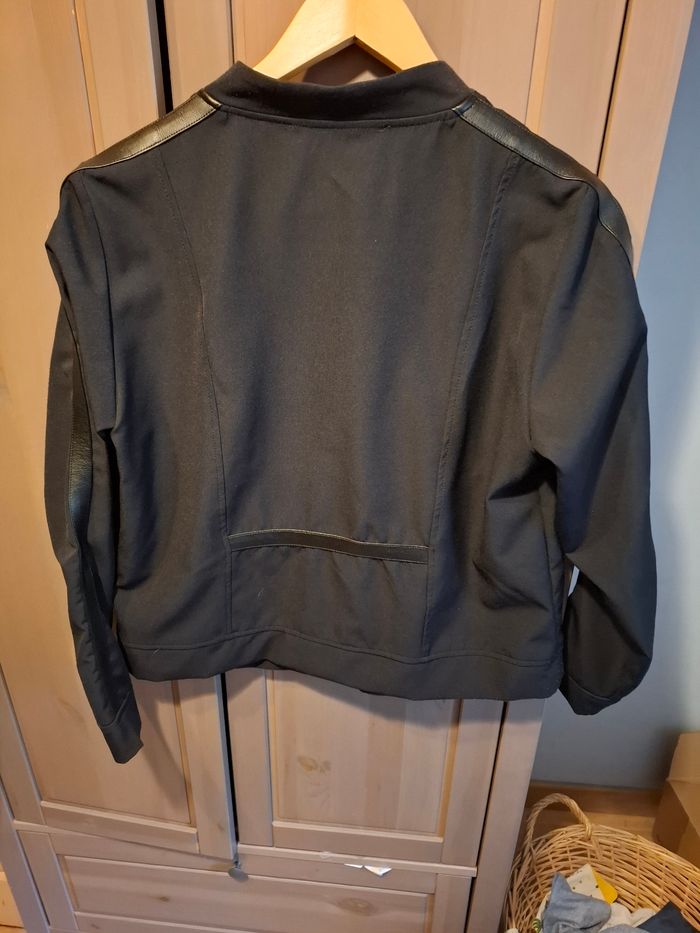 Veste 44 - photo numéro 2