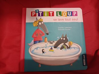 Livre p'tit loup se lave tout seul
