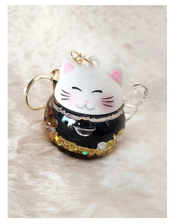 Porte-clé figurine Maneki Neko chat chanceux porte-bonheur avec liquide à paillettes - photo numéro 3