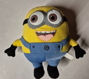 Peluche minions 26cm moi moche et méchant