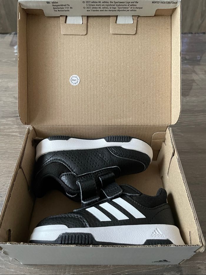 Baskets adidas