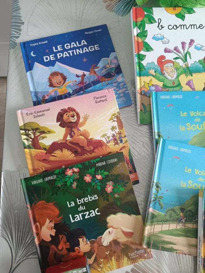 Lot divers peluches livres - photo numéro 7