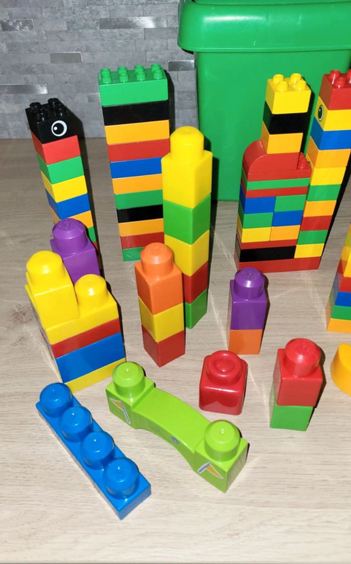 🟣 LEGO Lot de 110 clipos avec sa boite 🟣 - photo numéro 2