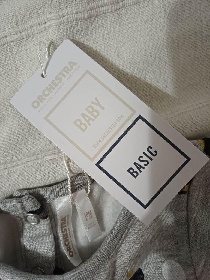 Robe orchestra 18m neuve - photo numéro 2