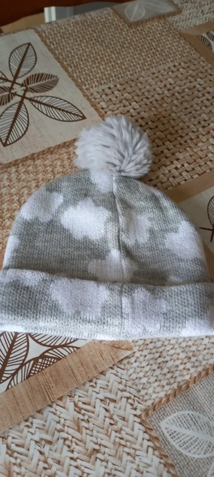 Bonnet pompon - photo numéro 2