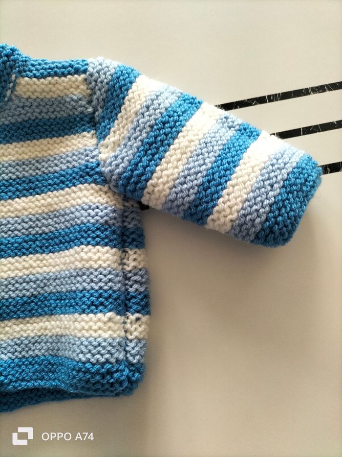 Garçon 3 mois 🩵 Gilet en laine Tricolore - photo numéro 3