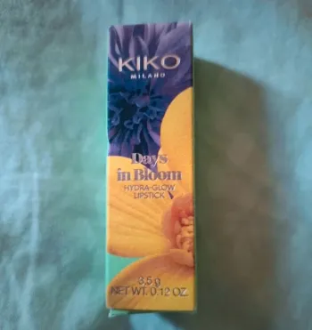 Hydra Glow lipstick Kiko