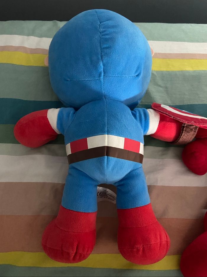 Lot de 2 peluches Marvel - photo numéro 4