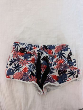 Short fleuri coloré coton Kiabi
