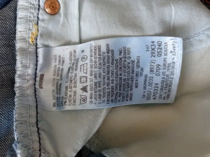 Jean's bleu et rouge custom 571 slim fit Levi's - photo numéro 6