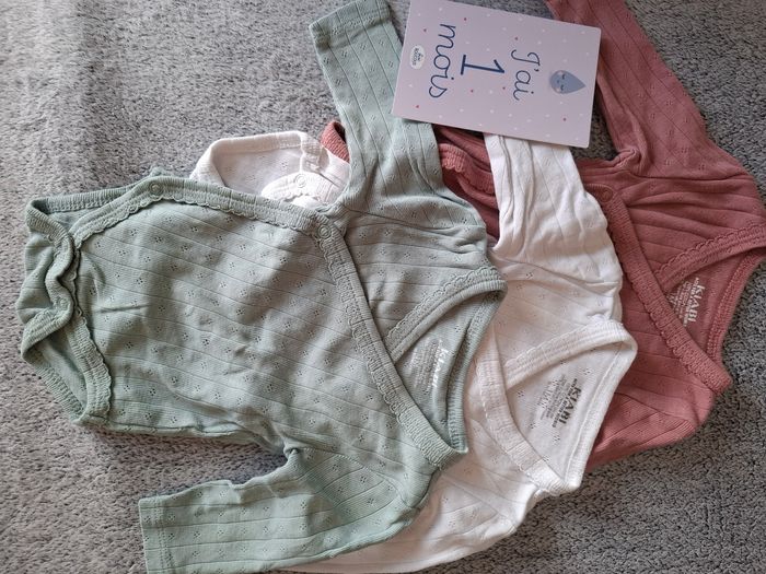 Lot 3vbodies 1 mois ML