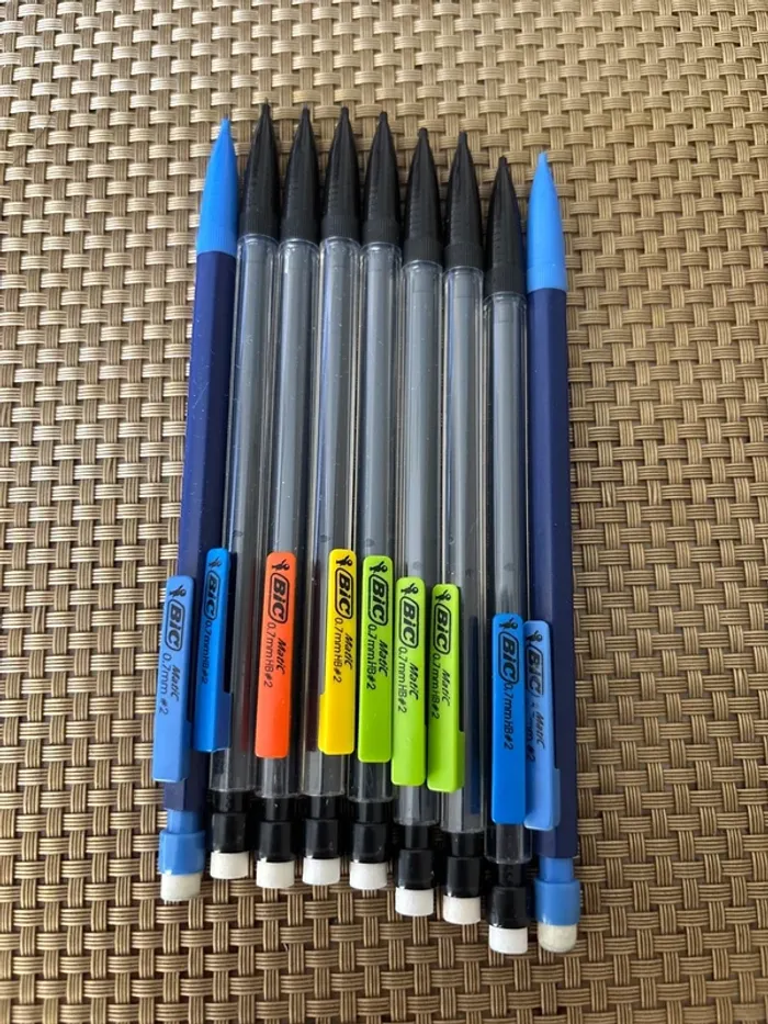 Divers crayons à papier Bic - photo numéro 3