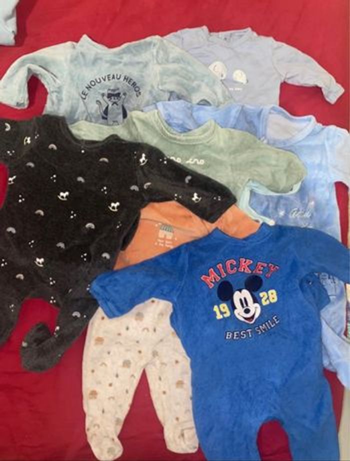 Lot de vêtements de 0-6 mois - photo numéro 9