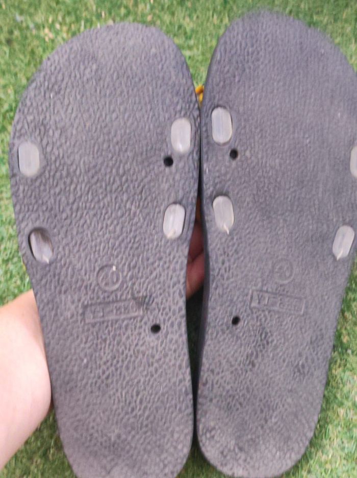 Sandales jaune - photo numéro 2