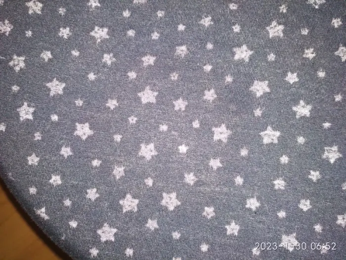 Lot jeans et t shirts fille 7/8 ans - photo numéro 3