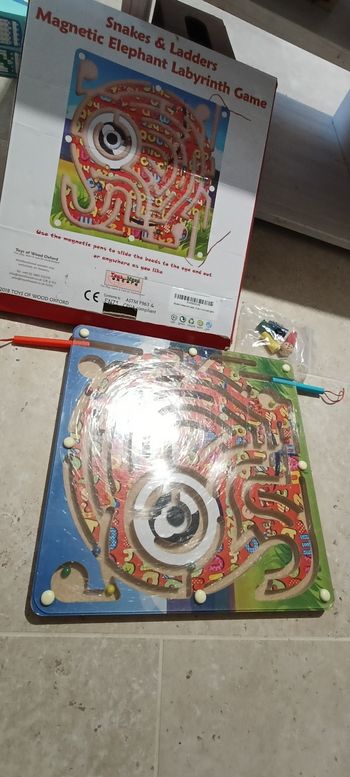 Serpent et échelle labyrinthe éléphant magnétique