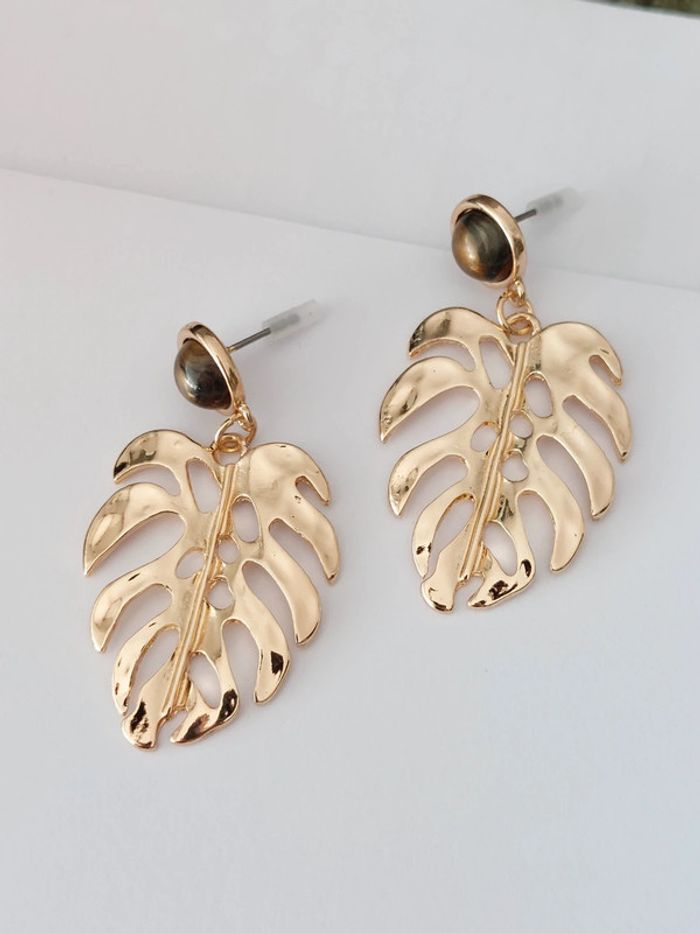 Paire de boucles d'oreilles pendantes - feuille doré - acier inoxydable - neuves 🌴 - photo numéro 2