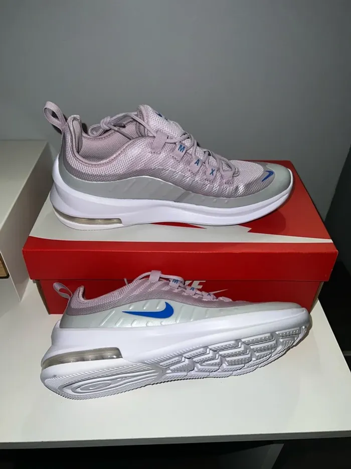 Basket Nike Air Max taille 38.5 femme - photo numéro 2