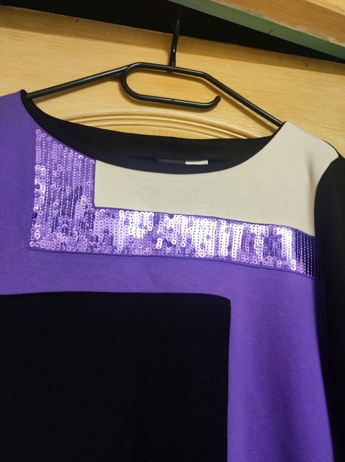 Robe 36/38 noire/mauve à sequins Neuve sans étiquette - photo numéro 2