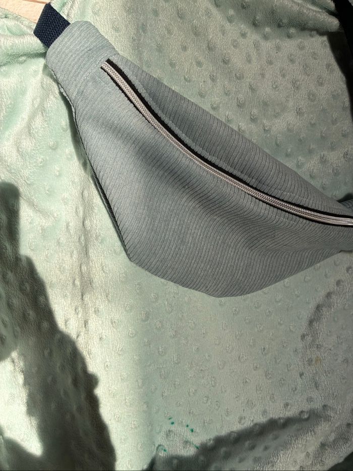 Sac banane neuf - photo numéro 6