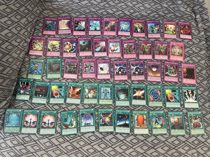 Lot de 248 cartes Yu-Gi-Uh! de Konami - photo numéro 2