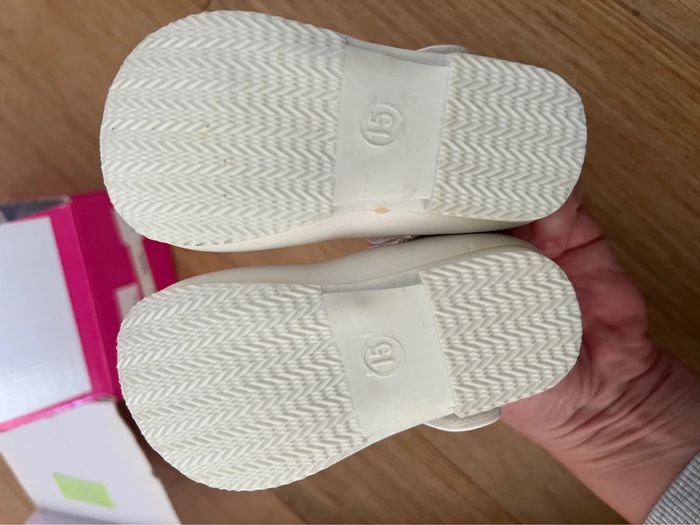 Chaussures cérémonie blanche bébé taille 15 neuf avec etiquette - photo numéro 4