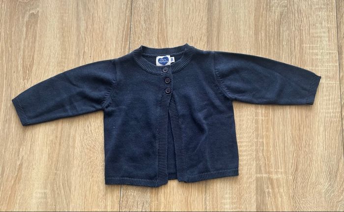 Lot 4 brassières taille 3 mois - photo numéro 2