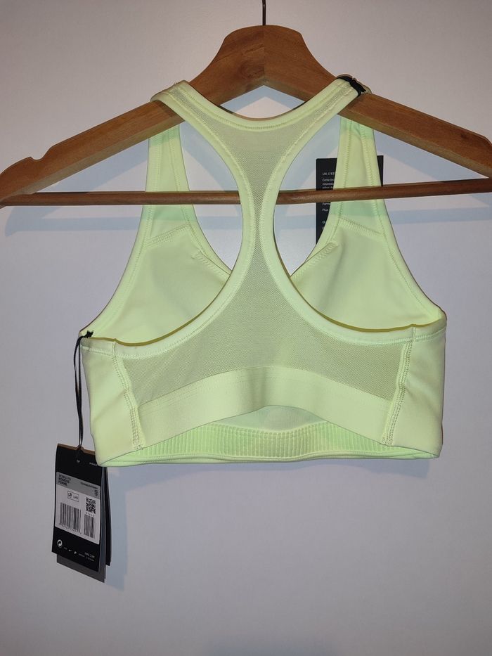 Brassière neuve nike - photo numéro 5