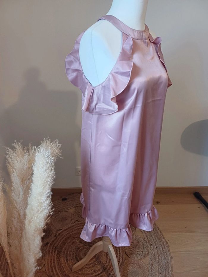 Robe rose satinée chic Reserved YFL taille M 38 - photo numéro 6