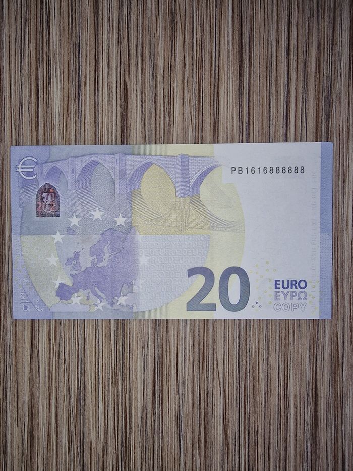 Billet de clips vidéos, cinéma poker...+ 1 offert - photo numéro 5