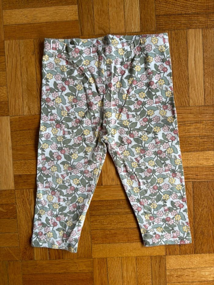Legging fleuri 12 mois parfait état
