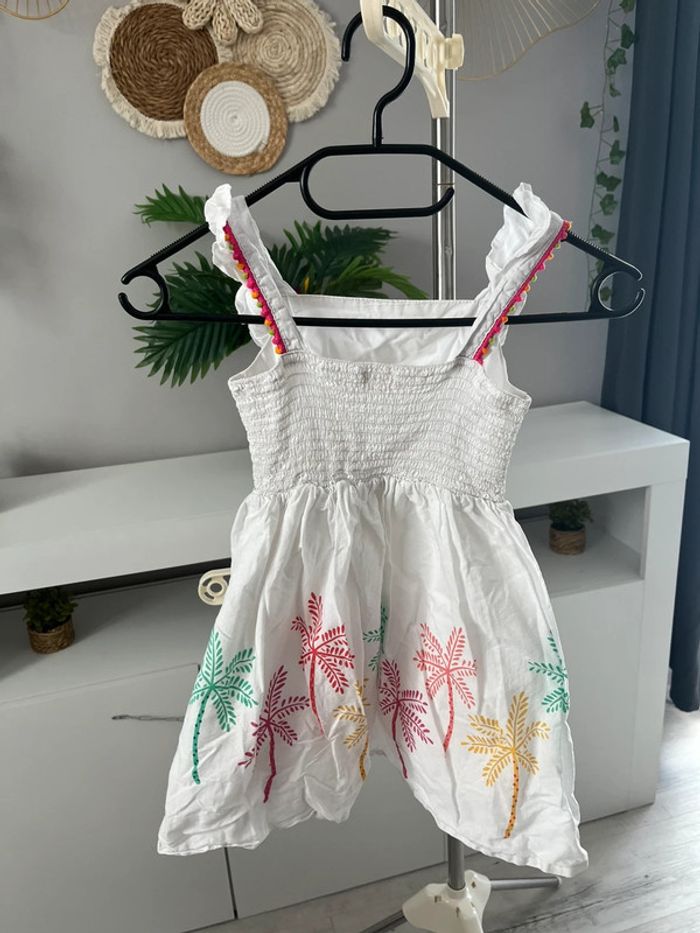 Robe taille 5 ans - photo numéro 2