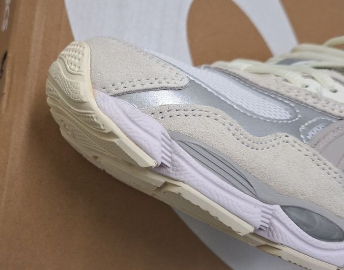 Sneakers Asics GEL NYC neuve avec étiquettes 🏷 - photo numéro 8