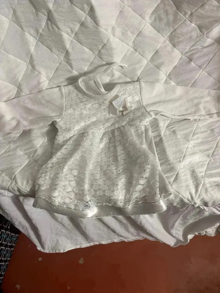 Jolie blouse taille 18mois marque crazy