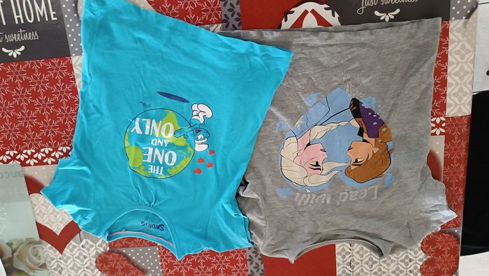 Lot de deux tee shirt manches courtes taille 86/92 cm
I