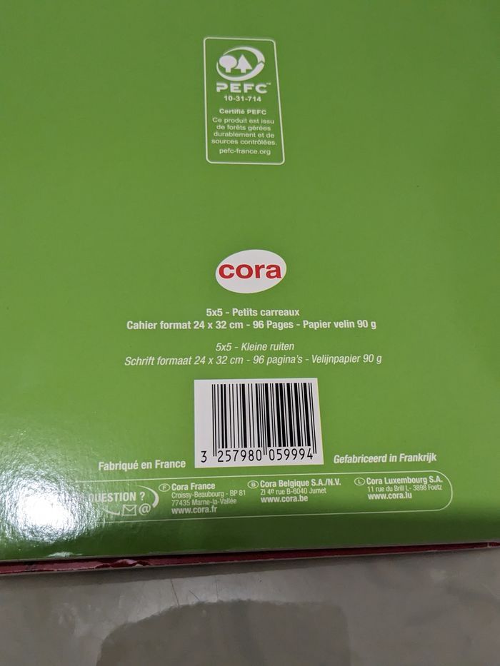 Lot de 5 cahiers à petits carreaux 96 pages. Taille 24x32 - photo numéro 5