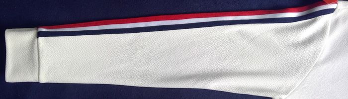 Tee Shirt Neuf en 14 ans - photo numéro 3