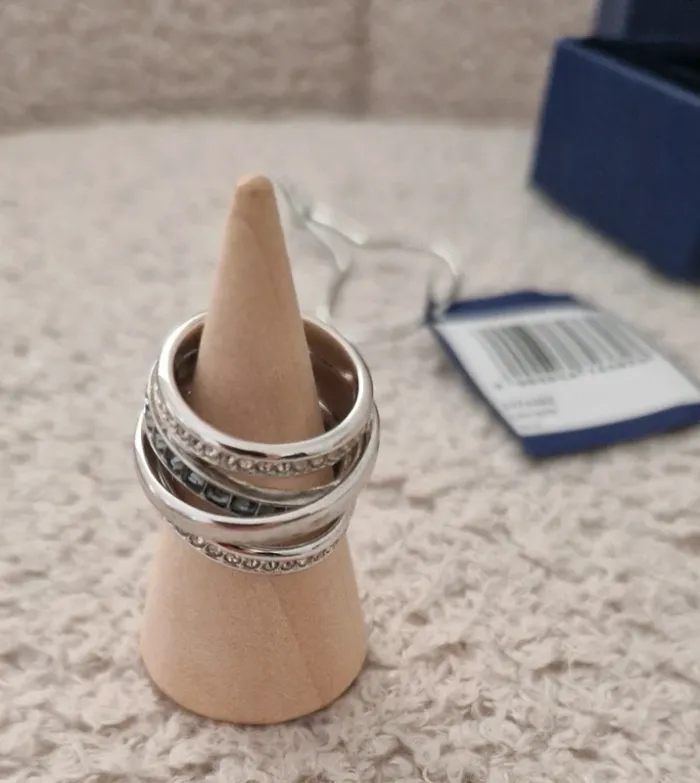 Bague Swarovski taille 50 état neuf - photo numéro 9