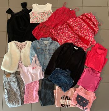 Lot de vêtements fille taille 6 ans