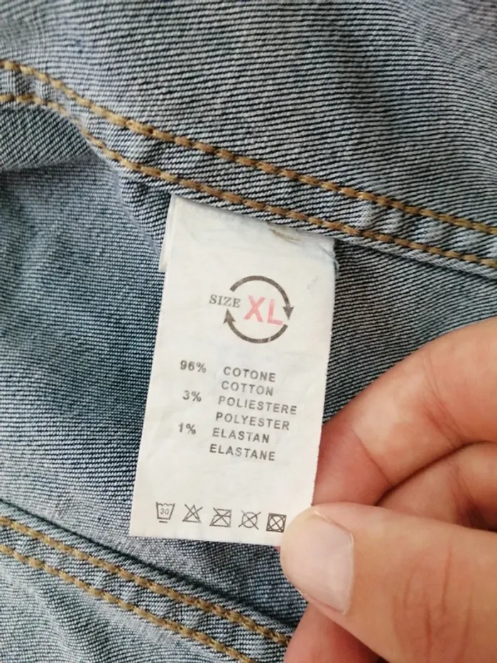 Veste en jeans bleu avec tête d'indien à strass dans le dos / boutique indépendante / (XL) - photo numéro 9