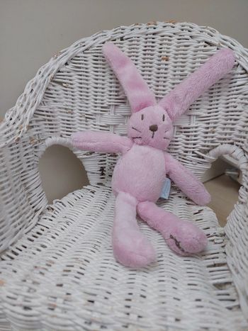 Jacadi - petite peluche lapin rose