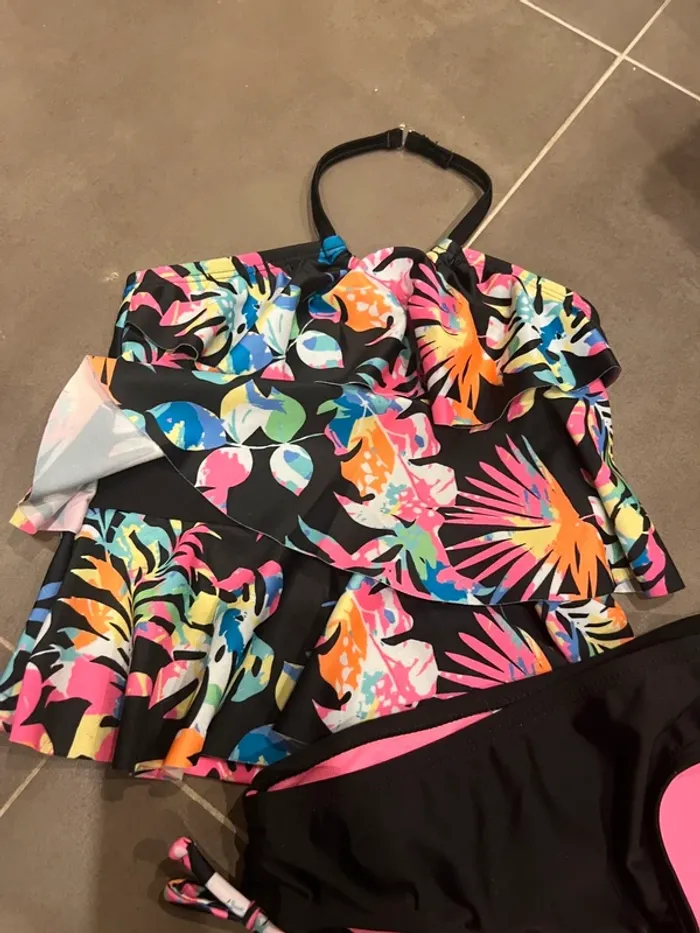 Maillot de bain fille 2 pieces 4/5 ans - photo numéro 3