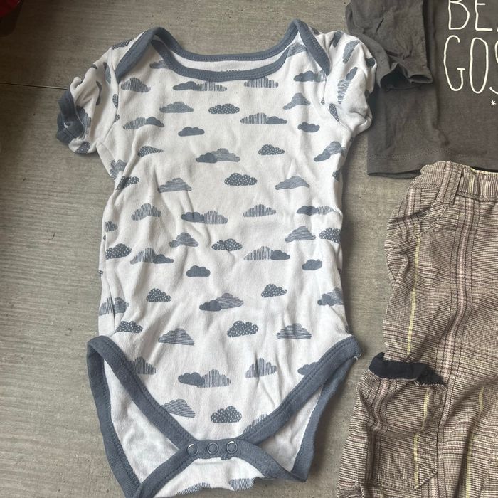 Lot vêtement bébé 9 mois garçon - photo numéro 2