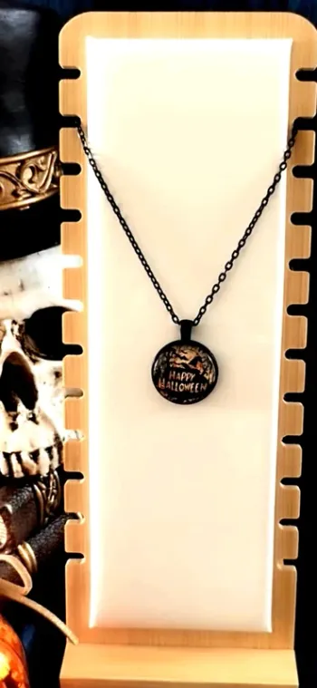 🎃 Collier avec pendentif rond Happy Halloween 🎃