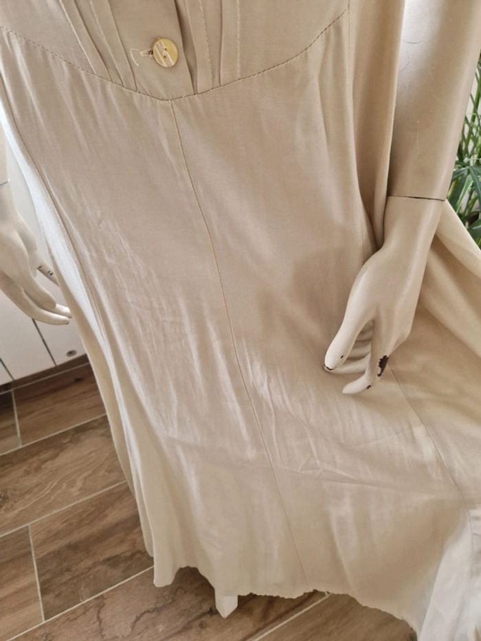 Robe 👗 originale - photo numéro 3