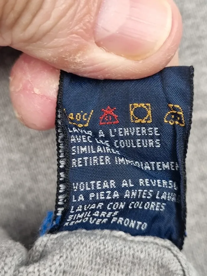 Sweat fin col V Tommy Hilfiger gris clair – Taille L Femme (mesures en photos) - photo numéro 9