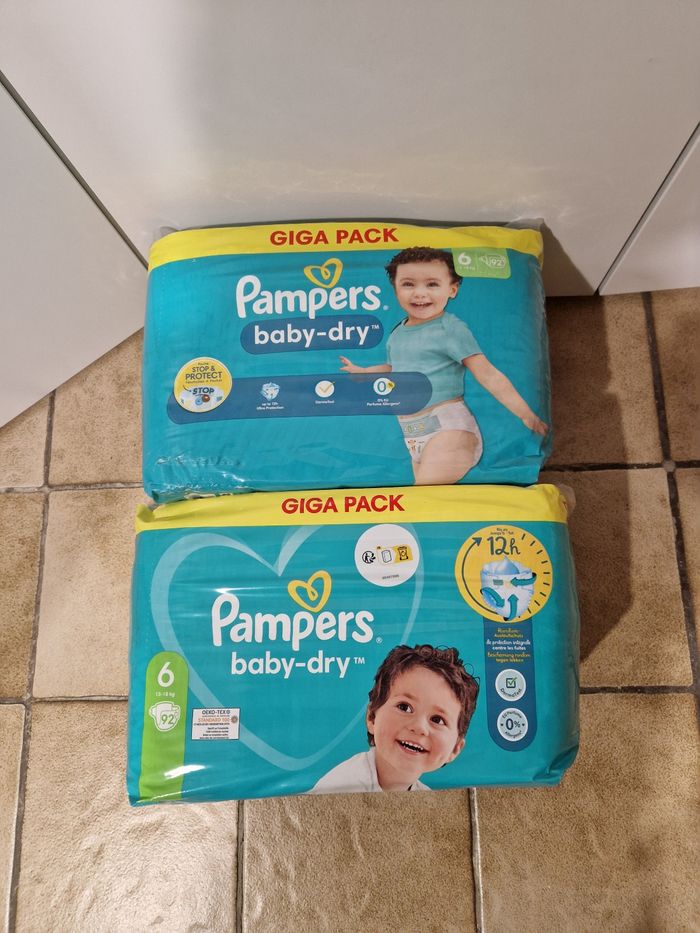 Couches Pampers baby-dry taille 6